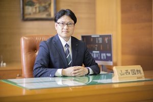 徳島県議会議員山西くにお